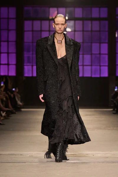 Look 6